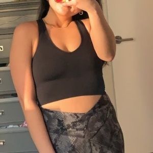 Athleta crop top very stretchy material